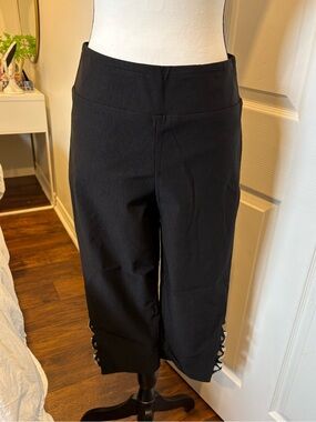 Joseph Ribkoff Black Rhinestone Lattice Cropped Pants Size 10 Made in Canada